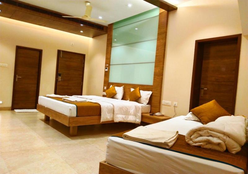 The Paradise Hotel - Luxury Stay Канчипурам Екстериор снимка