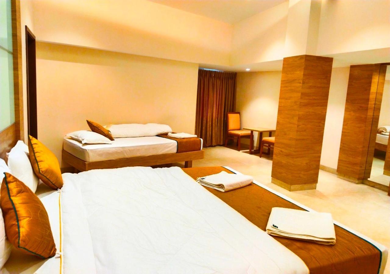 The Paradise Hotel - Luxury Stay Канчипурам Екстериор снимка