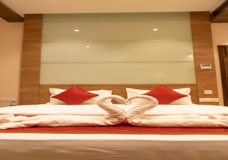 The Paradise Hotel - Luxury Stay Канчипурам Екстериор снимка