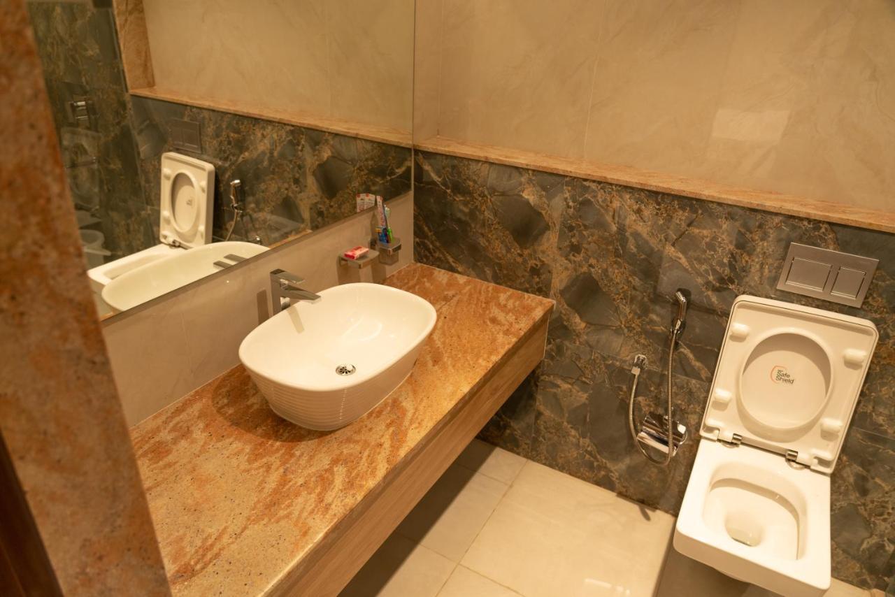 The Paradise Hotel - Luxury Stay Канчипурам Екстериор снимка